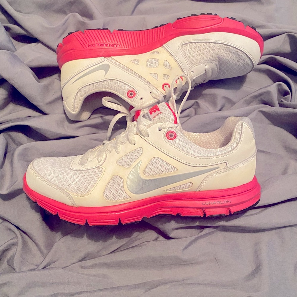 Women’s Nike Lunarlon size 6.5